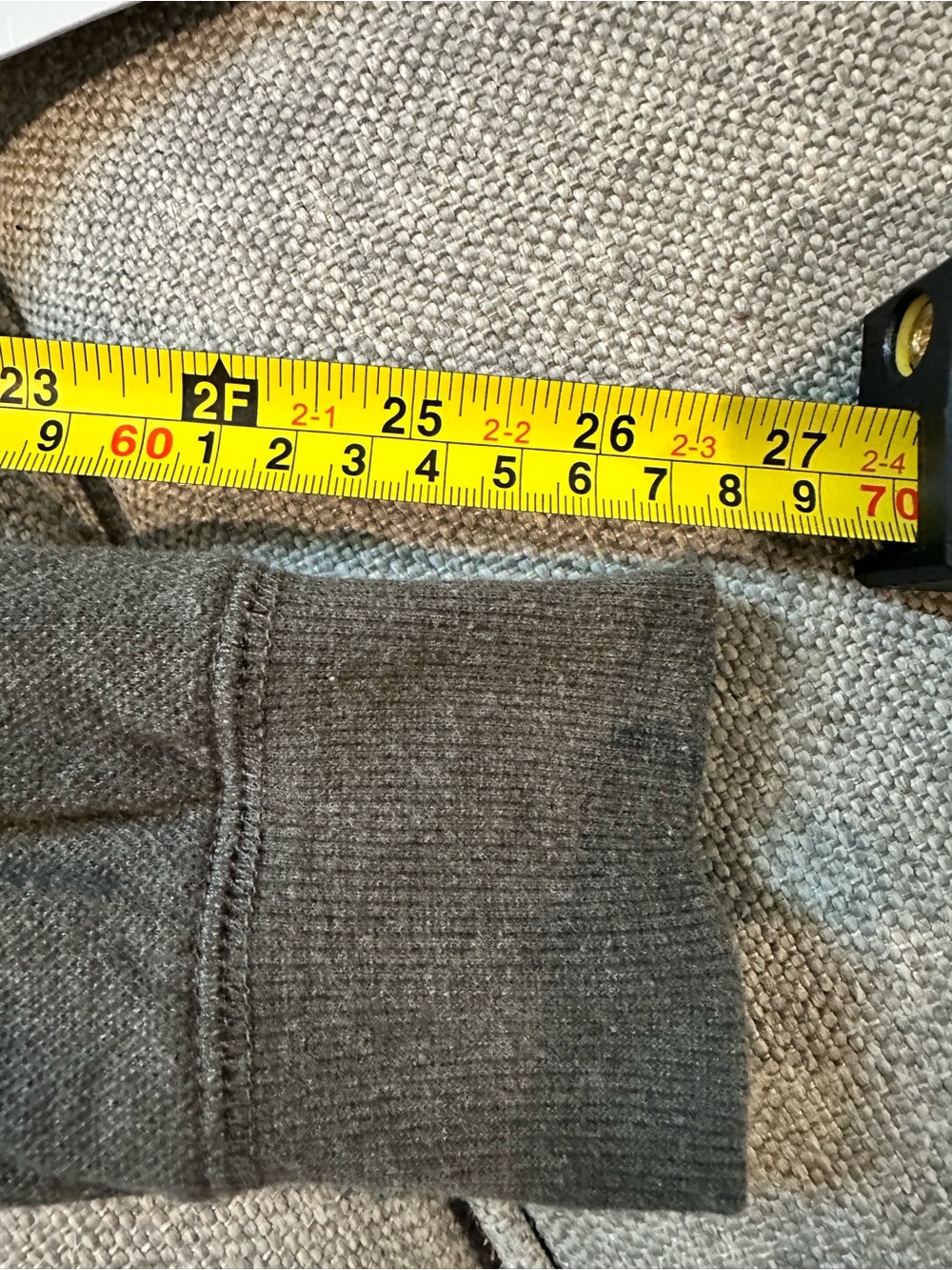Vuori Long Sleeve Pocket Tee in Olive Green - Picture 3 of 3